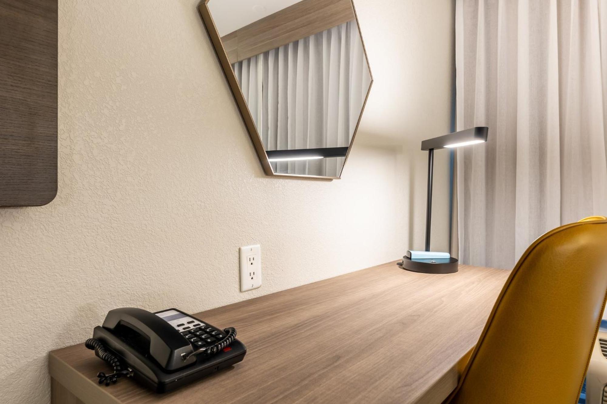 Holiday Inn Express Van Nuys By Ihg Los Angeles Exterior foto